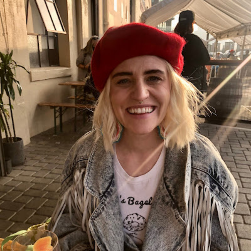 Meet your Posher, Courtney